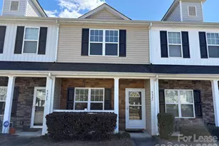 4327 Kobuk Ln, Charlotte, NC 28269 - Photo 1