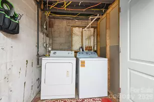 3358 Falling Creek Rd, Hickory, NC 28601 - Photo 13