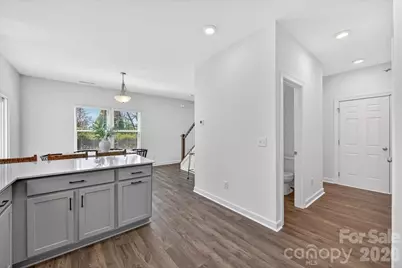 2028 Mandarin Boulevard, Charlotte, NC 28205 - Photo 15