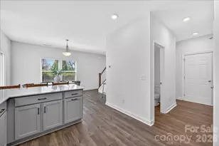 2028 Mandarin Blvd, Charlotte, NC 28205 - Photo 15