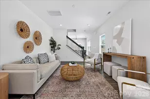 2028 Mandarin Blvd, Charlotte, NC 28205 - Photo 5