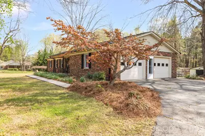 3921 Peach Street, Newton, NC 28658 - Photo 3