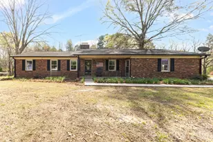 3921 Peach St, Newton, NC 28658 - Photo 1