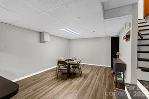 3921 Peach St, Newton, NC 28658 - Photo 21