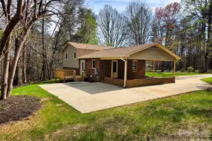 323 Mt Bethel Rd, Harmony, NC 28634 - Photo 7