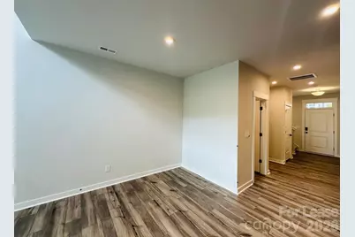 3219 Finchborough Court, Charlotte, NC 28269 - Photo 5