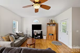 11 Starlight Dr, Black Mountain, NC 28711 - Photo 11