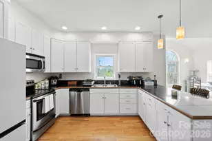 11 Starlight Dr, Black Mountain, NC 28711 - Photo 17