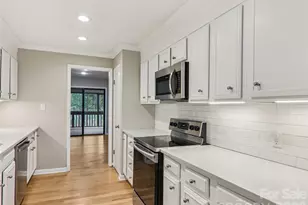 457 Crowfields Dr, Asheville, NC 28803 - Photo 5