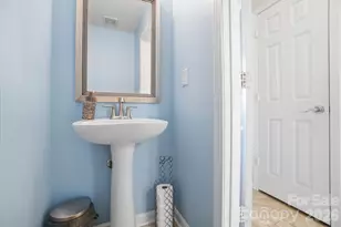 8329 Beardsley Dr, Charlotte, NC 28269 - Photo 15