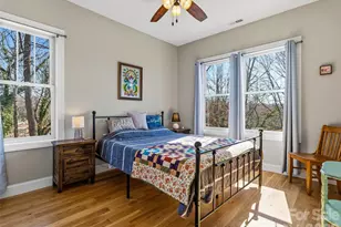 221 Courtland Pl, Asheville, NC 28801 - Photo 31