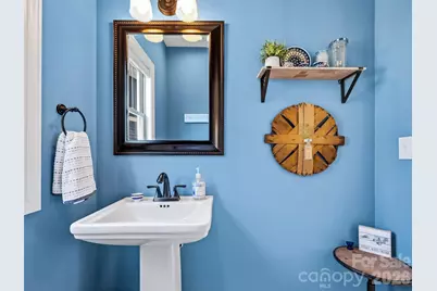 221 Courtland Place, Asheville, NC 28801 - Photo 23