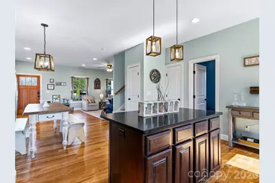 221 Courtland Place, Asheville, NC 28801 - Photo 21