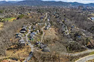 221 Courtland Pl, Asheville, NC 28801 - Photo 43