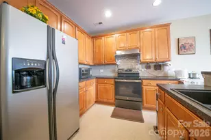 16525 Kettlewell Ln, Charlotte, NC 28277 - Photo 3