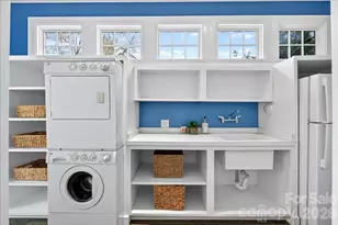 506 Hermitage Ct, Charlotte, NC 28207 - Photo 31