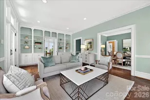 506 Hermitage Ct, Charlotte, NC 28207 - Photo 13