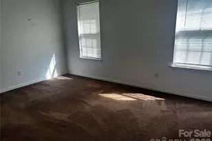 3648 High Laurel Ln, Charlotte, NC 28269 - Photo 11