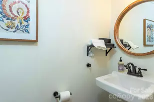 106 Joy Rdg Dr, Black Mountain, NC 28711 - Photo 17