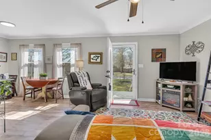 105 Hilltop Ln, Clover, SC 29710 - Photo 3