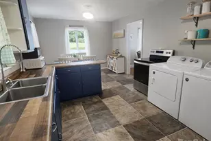 906 N Flint St, Lincolnton, NC 28092 - Photo 5