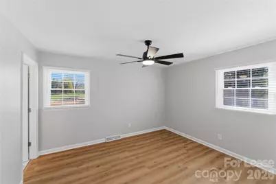 527 Wilson Farm Road, Gastonia, NC 28056 - Photo 5