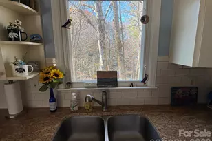 6 Ridgewood Ln, Newland, NC 28657 - Photo 9