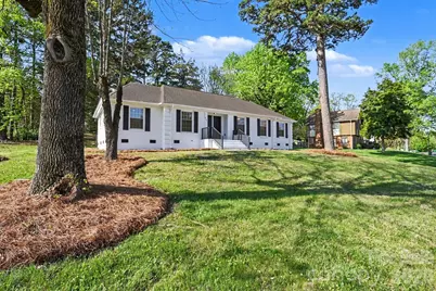 834 Braxfield Drive, Charlotte, NC 28217 - Photo 3