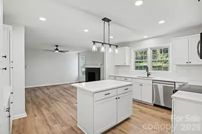 834 Braxfield Drive, Charlotte, NC 28217 - Photo 13