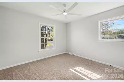 834 Braxfield Drive, Charlotte, NC 28217 - Photo 23