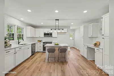 834 Braxfield Drive, Charlotte, NC 28217 - Photo 11