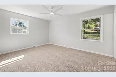 834 Braxfield Drive, Charlotte, NC 28217 - Photo 25