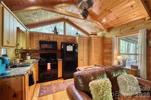 125 Hummingbird Ln, Newland, NC 28657 - Photo 5