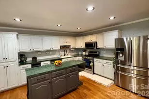 109 Churchill Rd, Dallas, NC 28034 - Photo 9