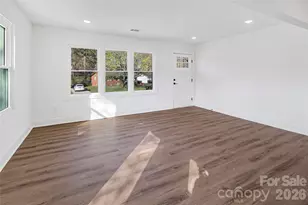 4629 Hidden Valley Rd, Charlotte, NC 28213 - Photo 7