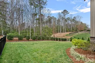 860 38th Avenue NE, Hickory, NC 28601 - Photo 13