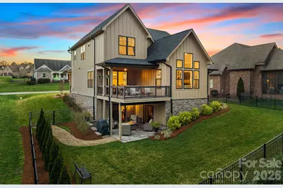 860 38th Avenue NE, Hickory, NC 28601 - Photo 5