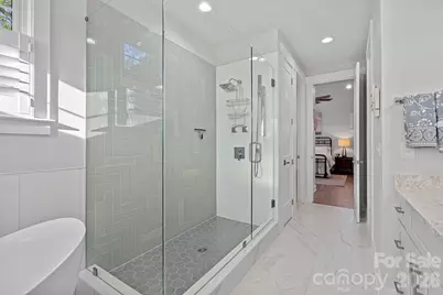 860 38th Avenue NE, Hickory, NC 28601 - Photo 31