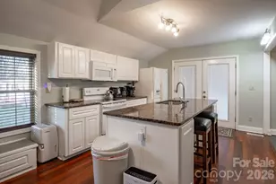 611 W Iredell Ave, Mooresville, NC 28115 - Photo 9