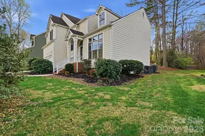 4915 Benthaven Lane, Charlotte, NC 28269 - Photo 3