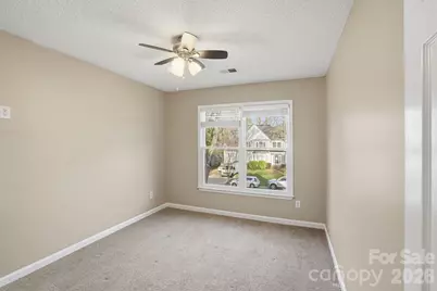 4915 Benthaven Lane, Charlotte, NC 28269 - Photo 9