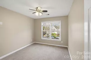 4915 Benthaven Ln, Charlotte, NC 28269 - Photo 9