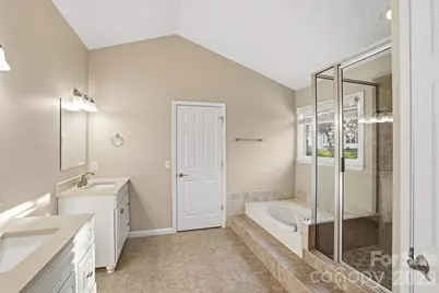 4915 Benthaven Lane, Charlotte, NC 28269 - Photo 31