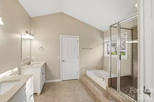 4915 Benthaven Ln, Charlotte, NC 28269 - Photo 31