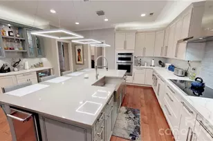 3112 Ethereal Ln, Charlotte, NC 28226 - Photo 3