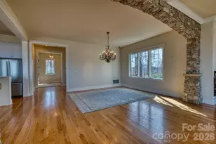 192 Woodruff Ln, Black Mountain, NC 28711 - Photo 9