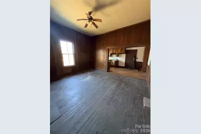 1015 Clark Street, Rocky Mount, NC 27801 - Photo 9