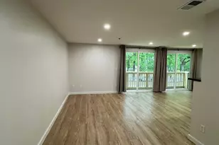 1604 Arlyn Cir, Charlotte, NC 28213 - Photo 3