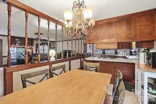 5153 Blackberry Ln, Matthews, NC 28104 - Photo 7