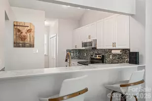 19960 Oak Leaf Cir, Cornelius, NC 28031 - Photo 9